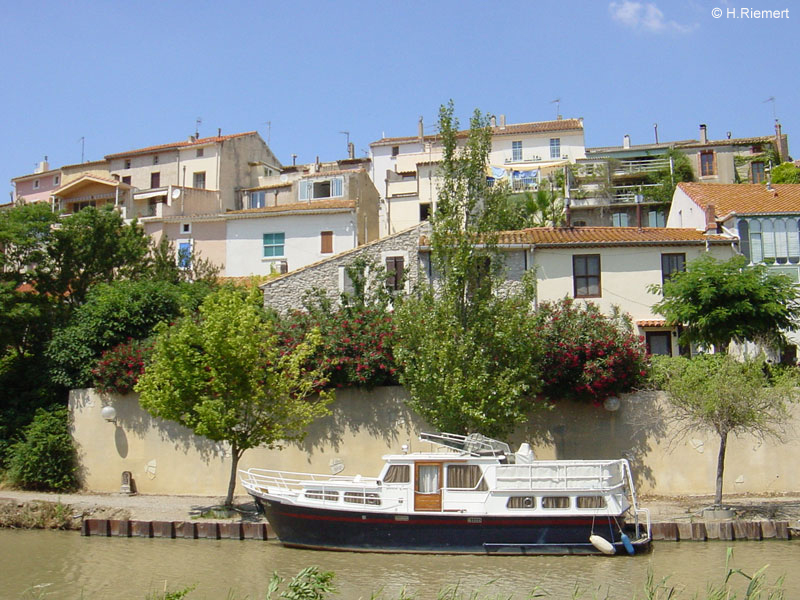 Black Kat am Liegeplatz im Canal du Midi