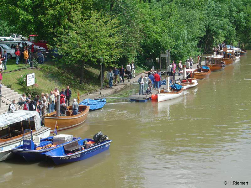 Dampferparade am Steg der MK Heilbronn